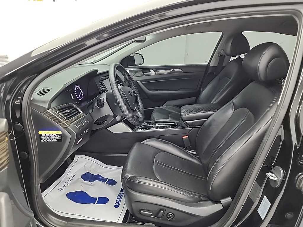 HYUNDAI Sonata - Vista 9