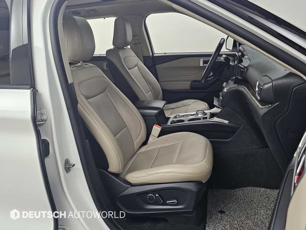 Ford Explorer - Vista 10