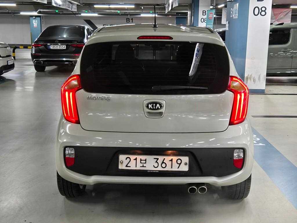 KIA Morning - Vista 5