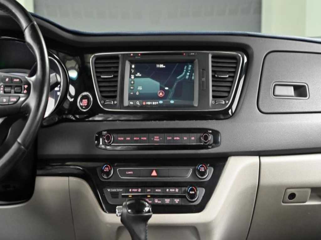 KIA Carnival 2016 - Importación desde Corea - HF Imports Iquique - Foto 14