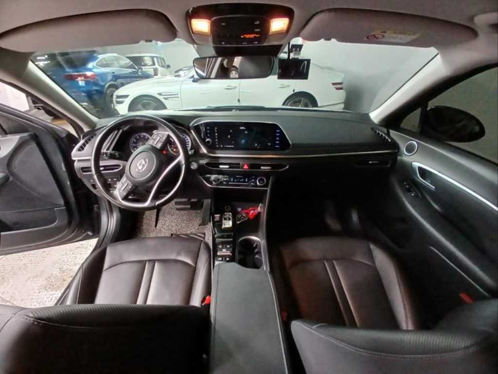 HYUNDAI Sonata - Vista 6
