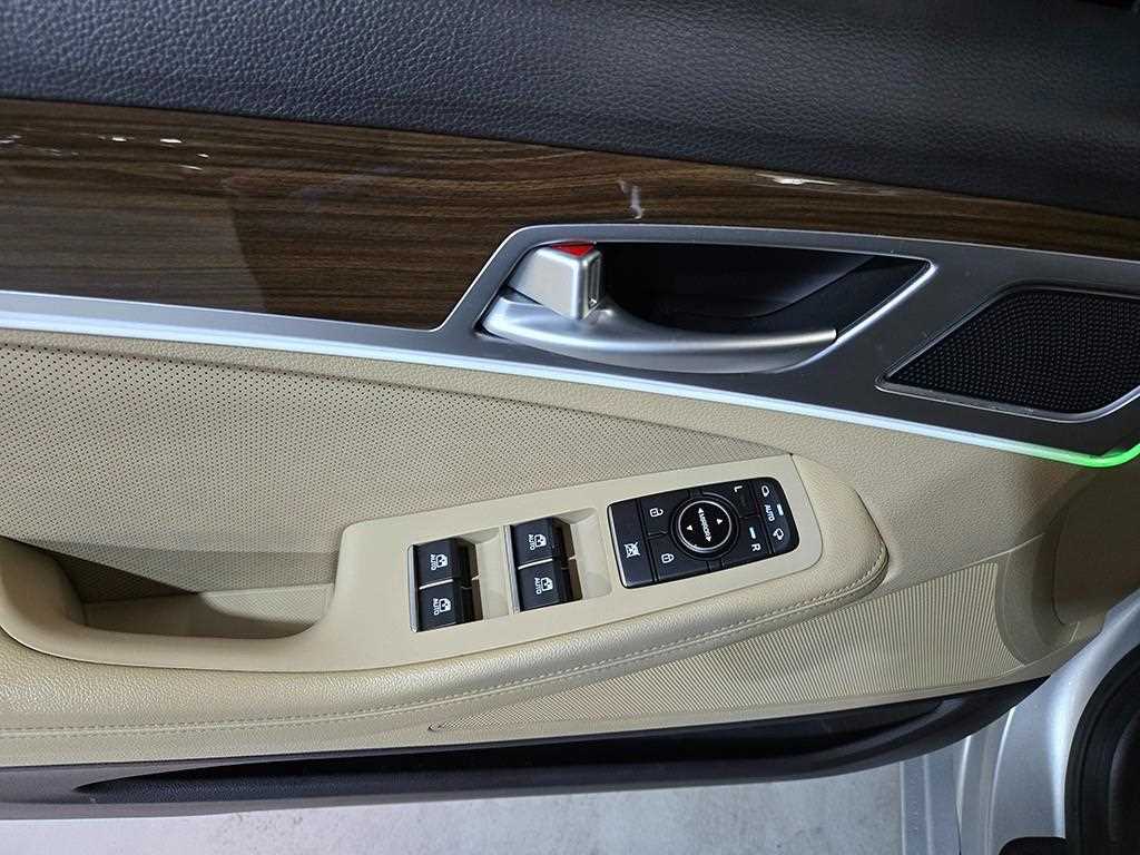 HYUNDAI Genesis 2015 Plateado - Importación desde Corea - HF Imports Iquique - Foto 13