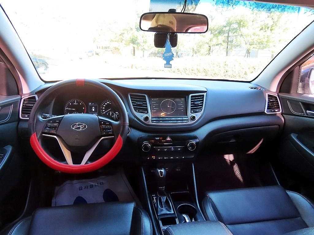 HYUNDAI Tucson - Vista 7