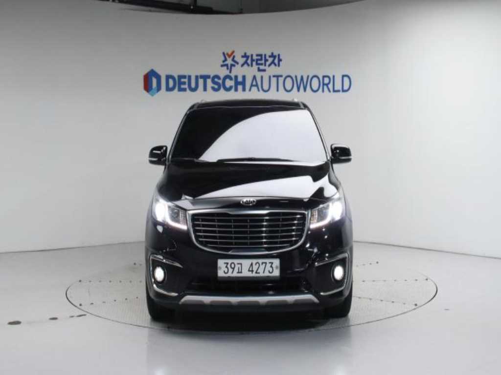 KIA Carnival - Vista 3