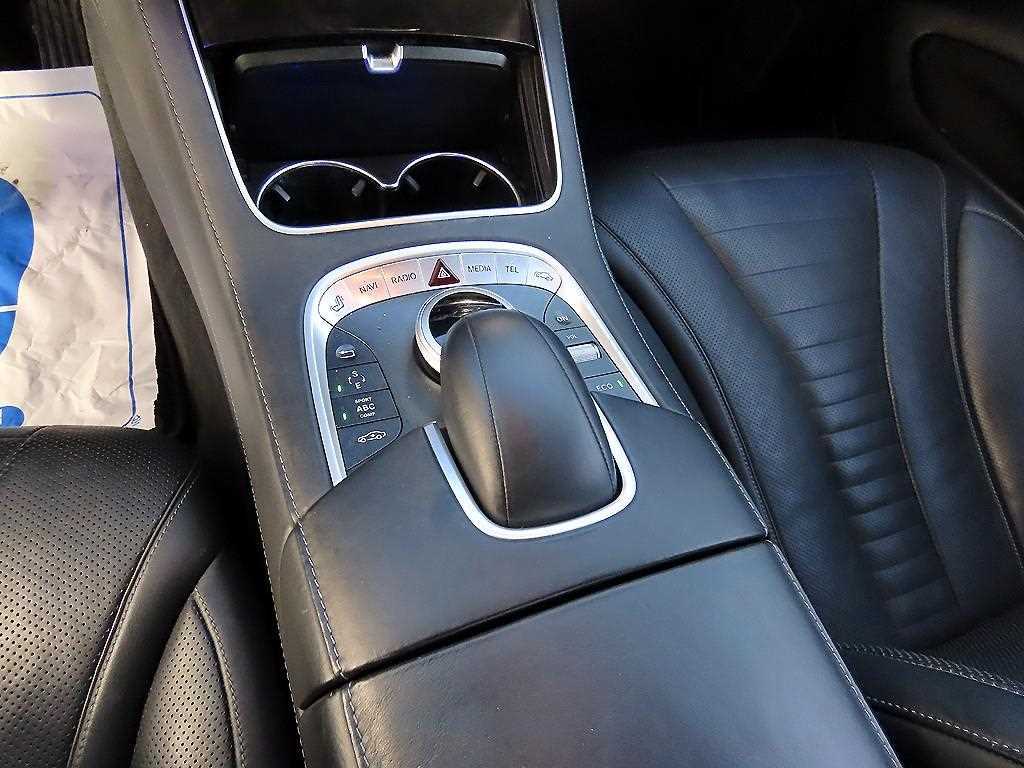 Mercedes Benz S Class - Vista 12