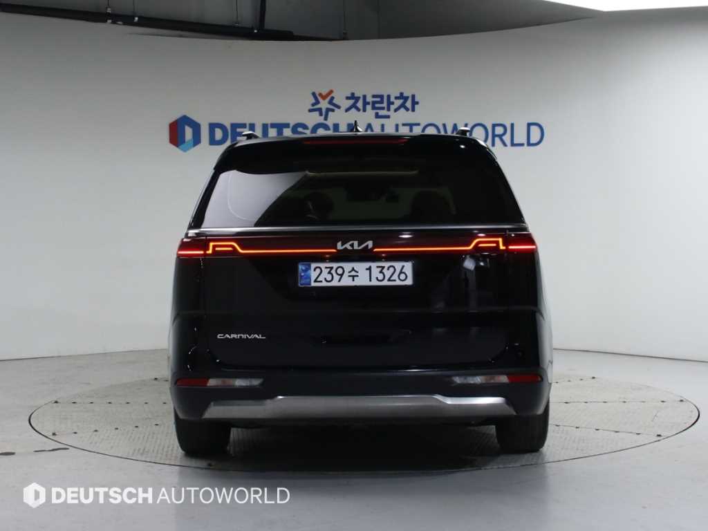 KIA Carnival - Vista 4