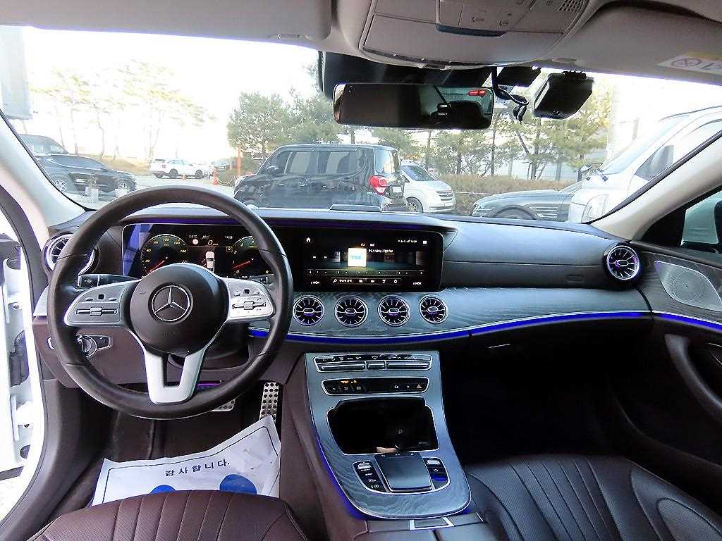 Mercedes Benz CLS Class - Vista 7