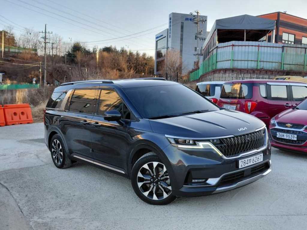 KIA Carnival 2022 Negro - Importación desde Corea - HF Imports Iquique - Foto 1