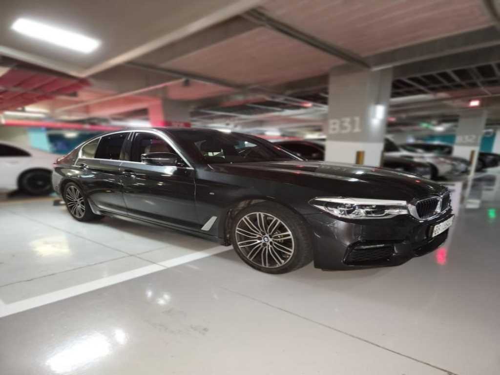 BMW 5 Series - Vista 3