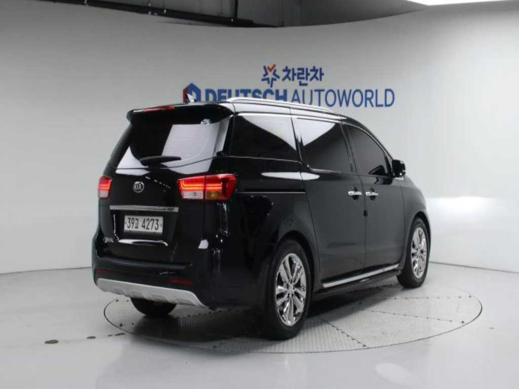 KIA Carnival - Vista 2