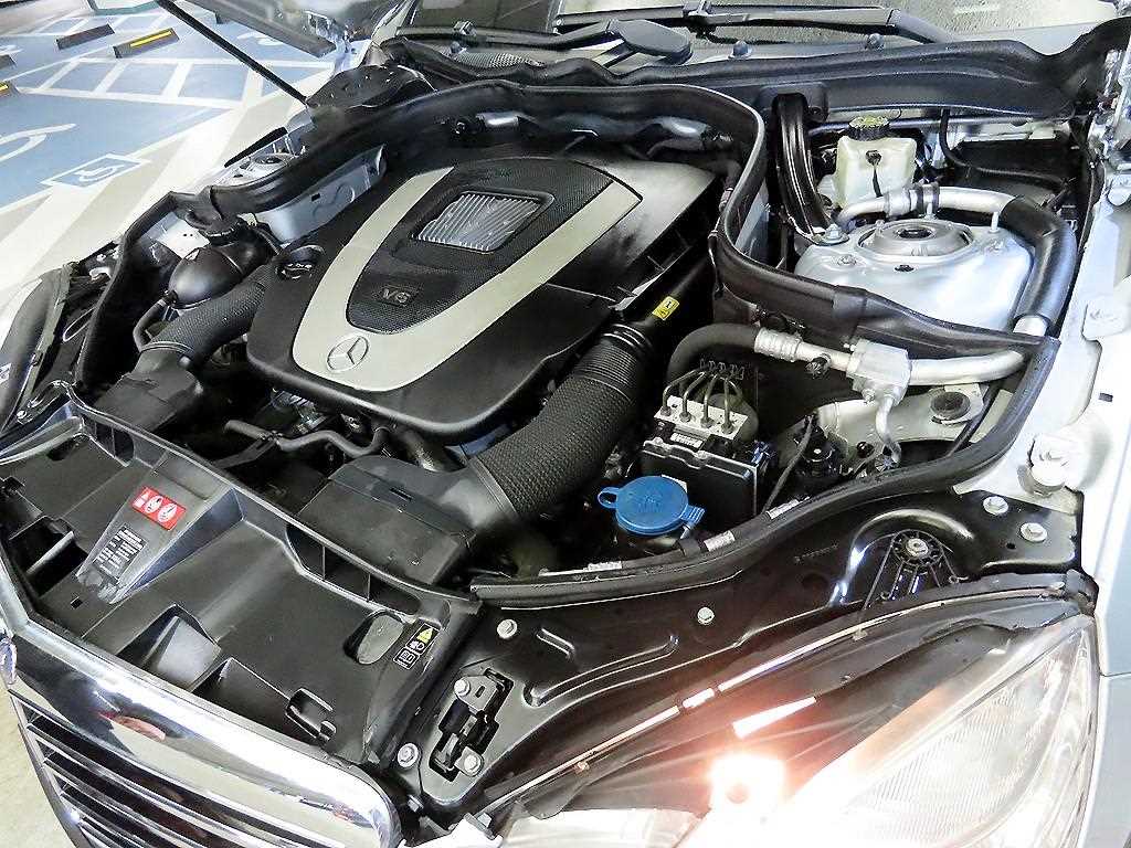 Mercedes Benz E class 2011 Gris - Importación desde Corea - HF Imports Iquique - Foto 19