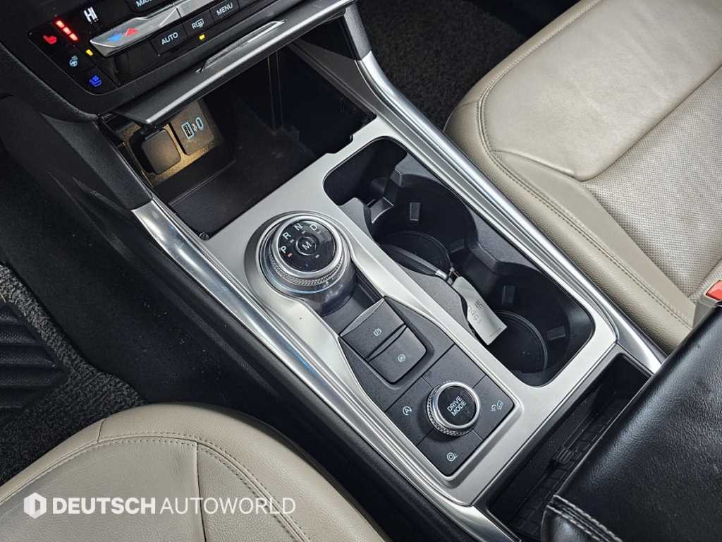 Ford Explorer - Vista 9