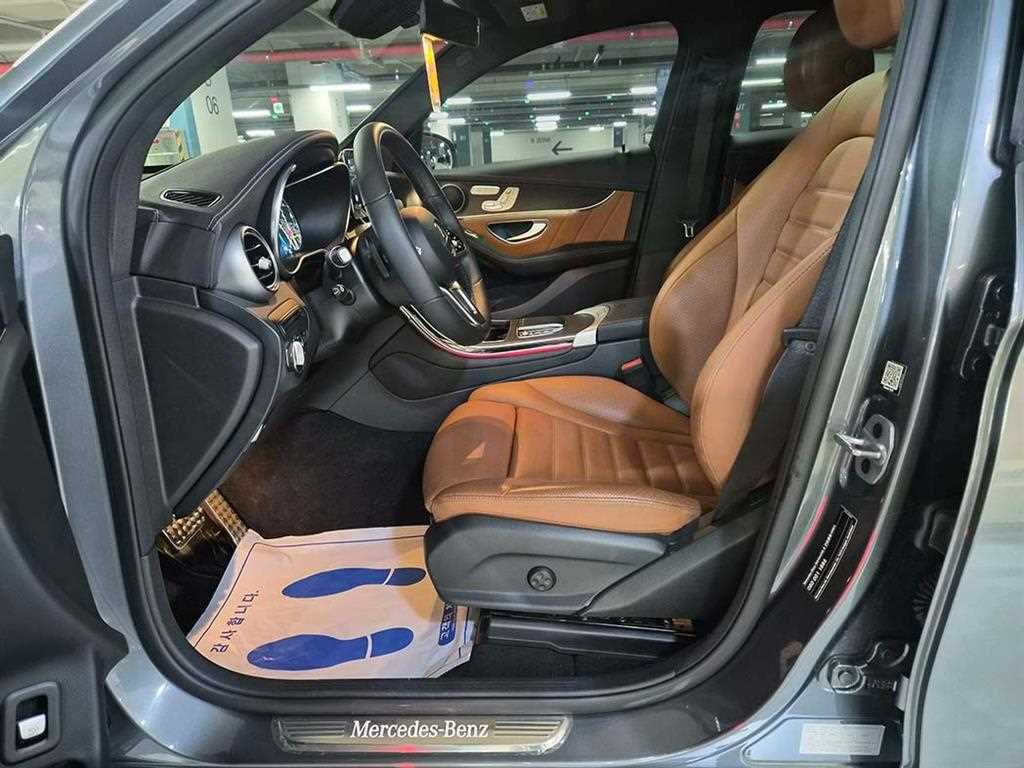 Mercedes Benz GLC Class - Vista 6