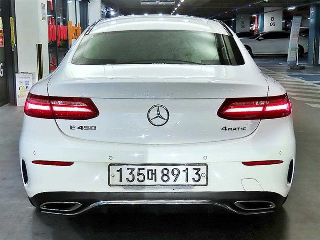 Mercedes Benz E class - Vista 6