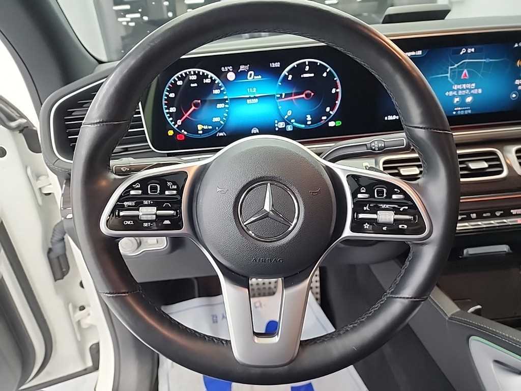 Mercedes Benz GLE Class - Vista 9