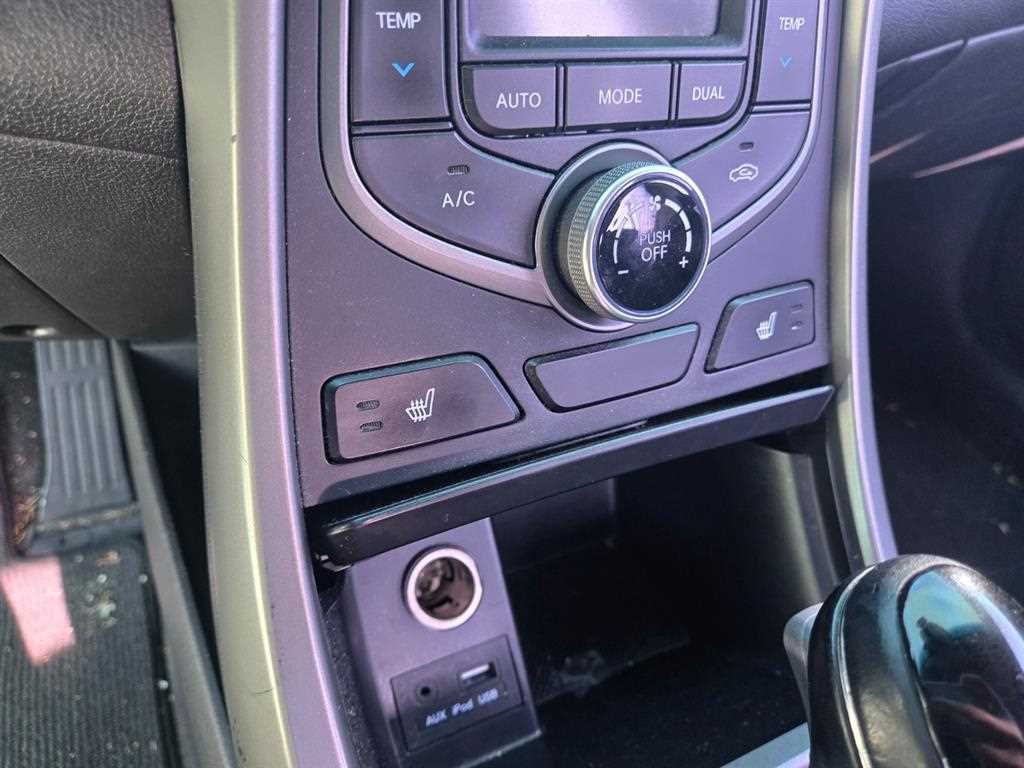 HYUNDAI Avante - Vista 12