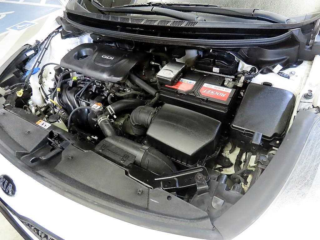 KIA K3 2018 Blanco - Importación desde Corea - HF Imports Iquique - Foto 18