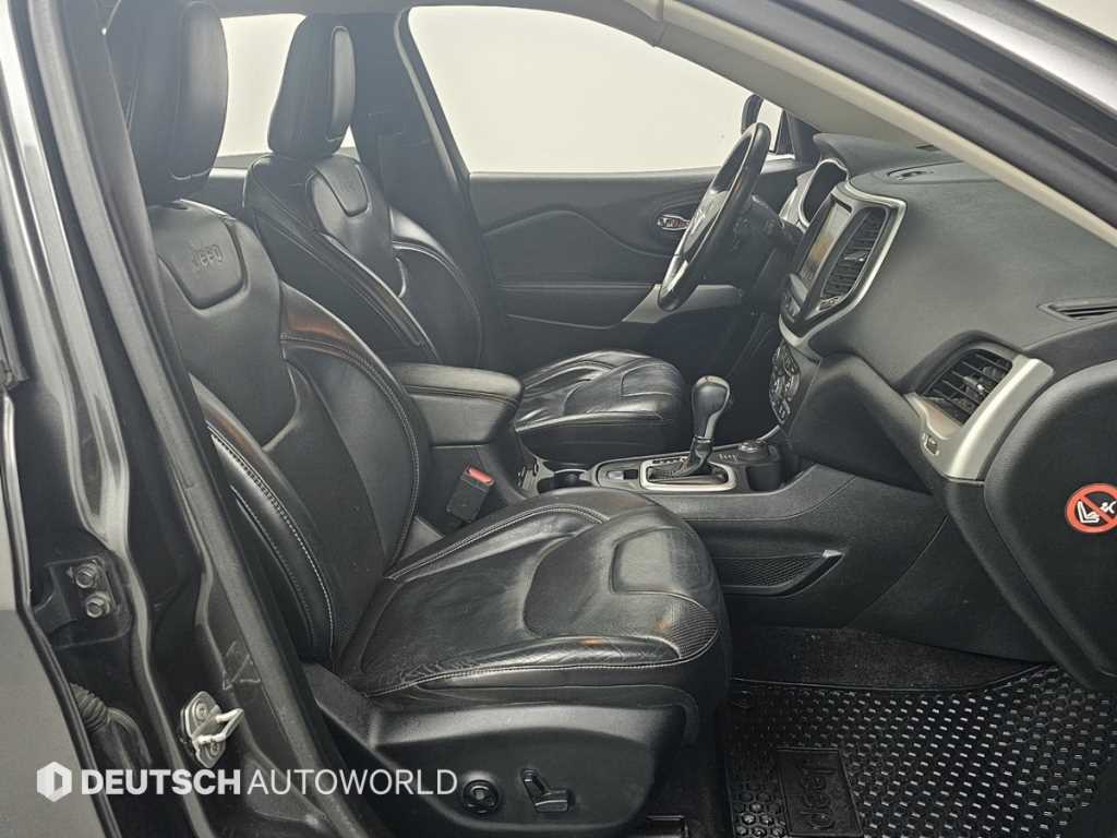 Jeep Cherokee - Vista 10