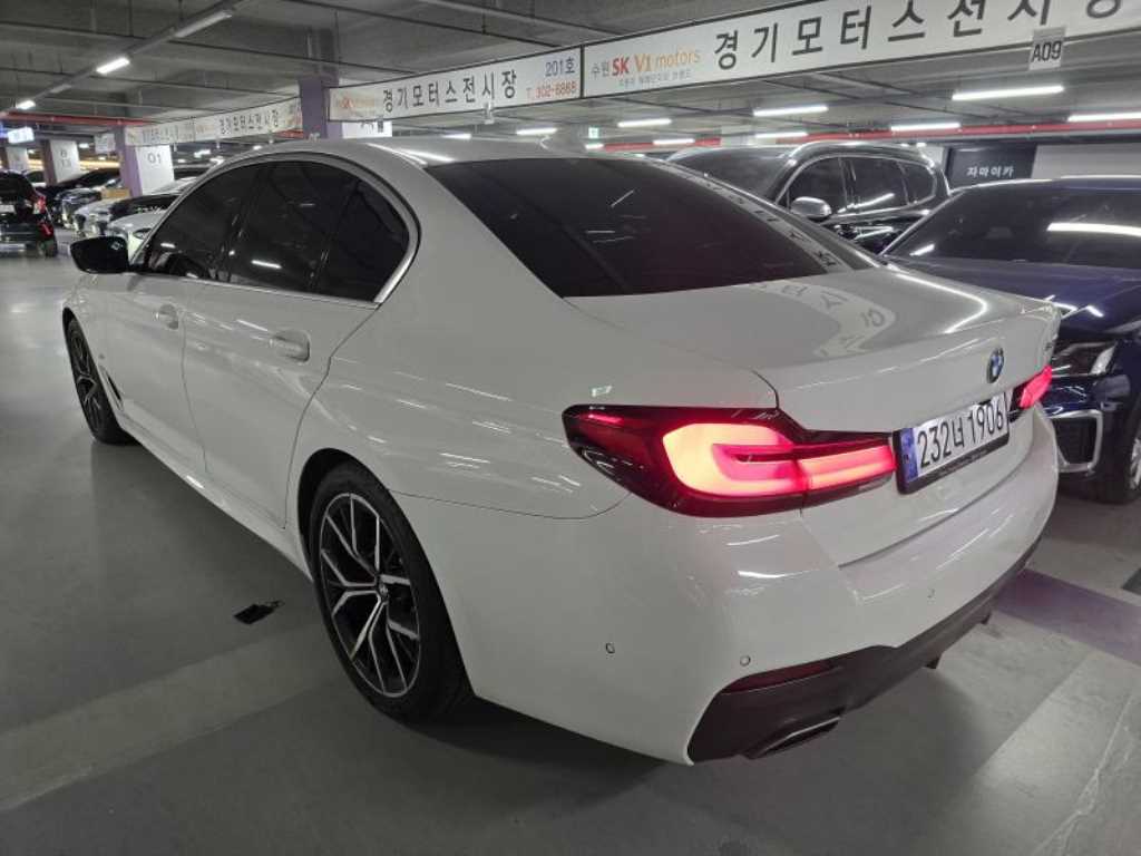 BMW 5 Series - Vista 4