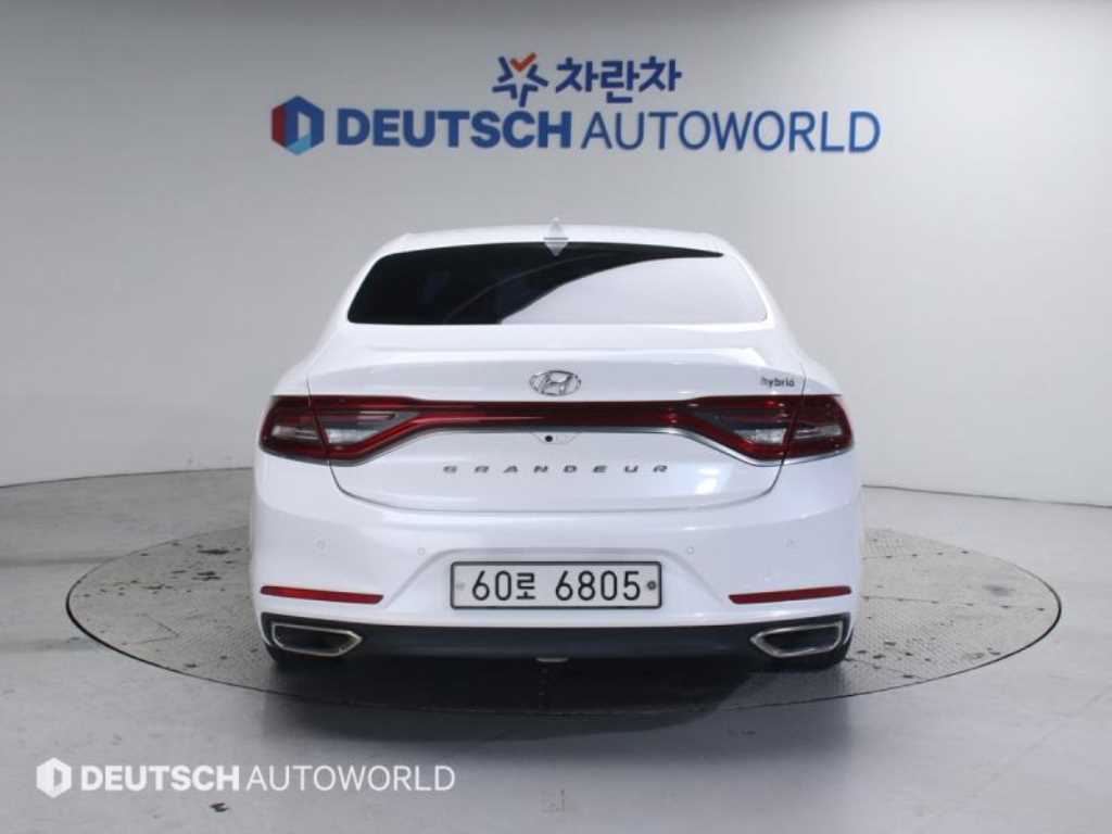 HYUNDAI Grandeur - Vista 4