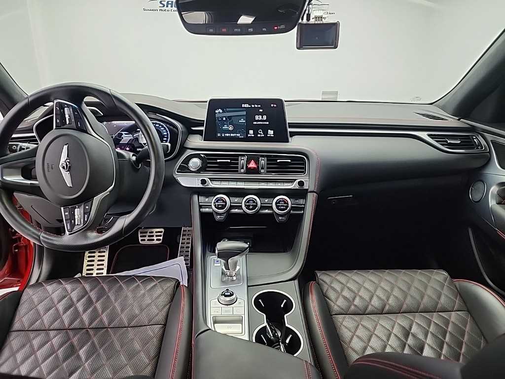 Genesis G70 - Vista 7