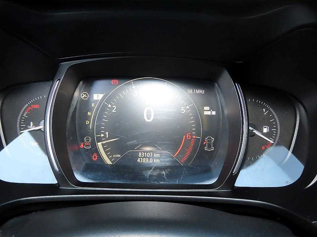 SAMSUNG QM6 - Vista 9