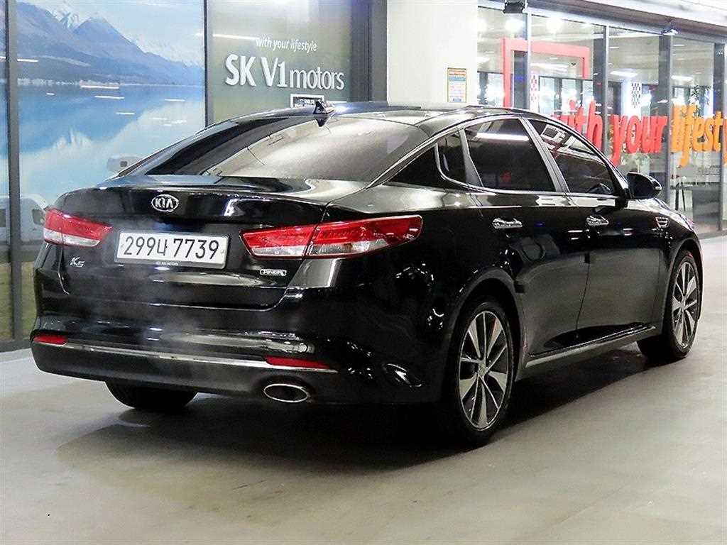 KIA K5 - Vista 4