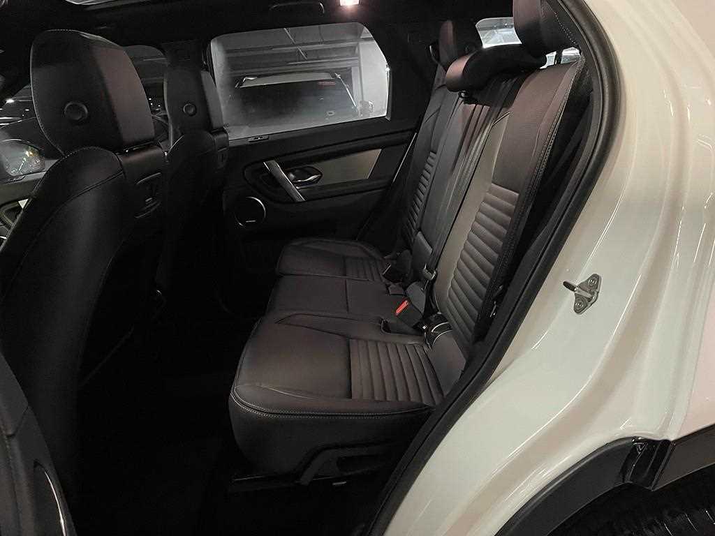 Land Rover Discovery Sports - Vista 6