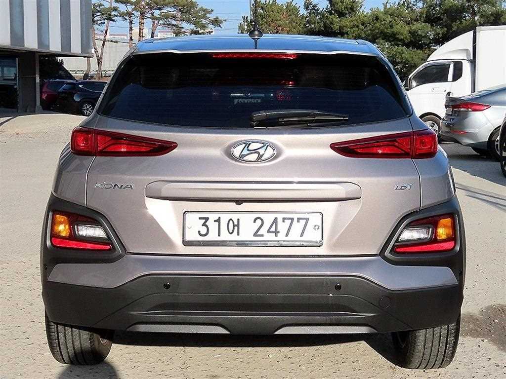 HYUNDAI Kona - Vista 4