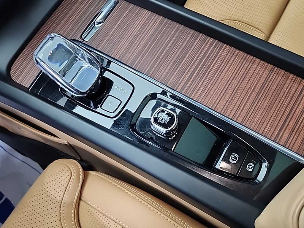 Volvo XC60 - Vista 8