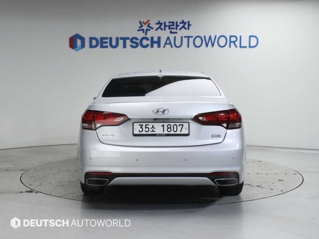 HYUNDAI Aslan - Vista 4