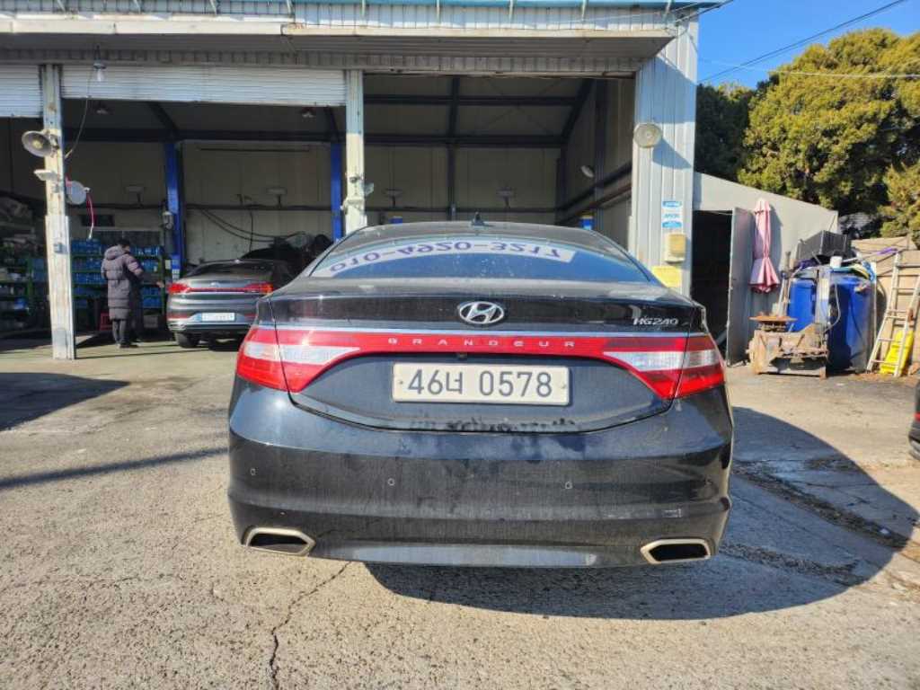 HYUNDAI Grandeur - Vista 2