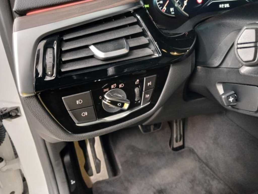 BMW 5 Series - Vista 9