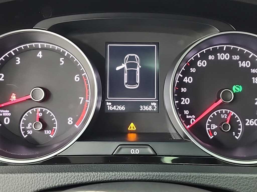 Volkswagen Golf - Vista 6