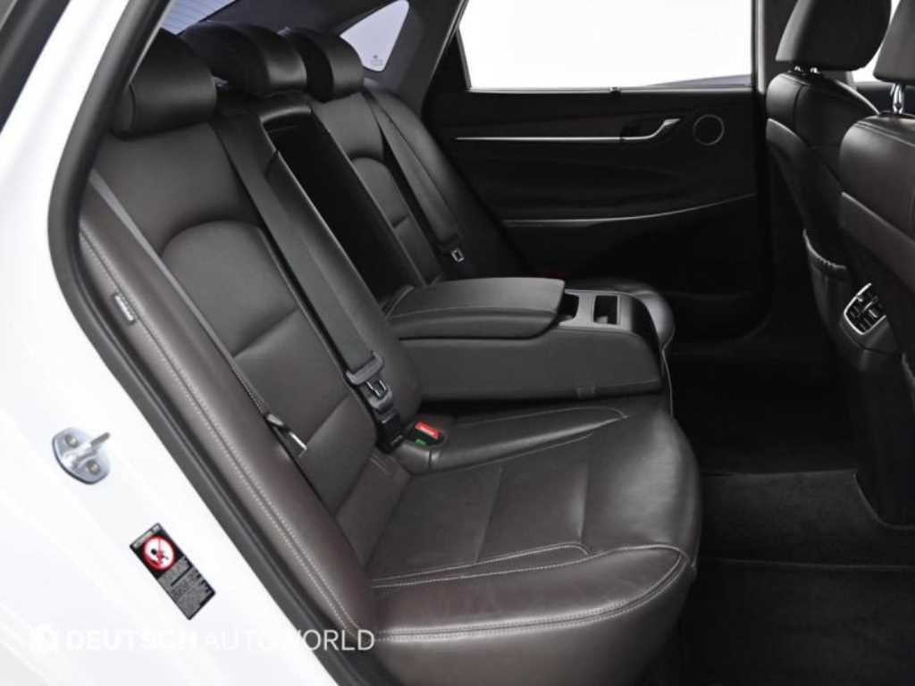 HYUNDAI Grandeur - Vista 12