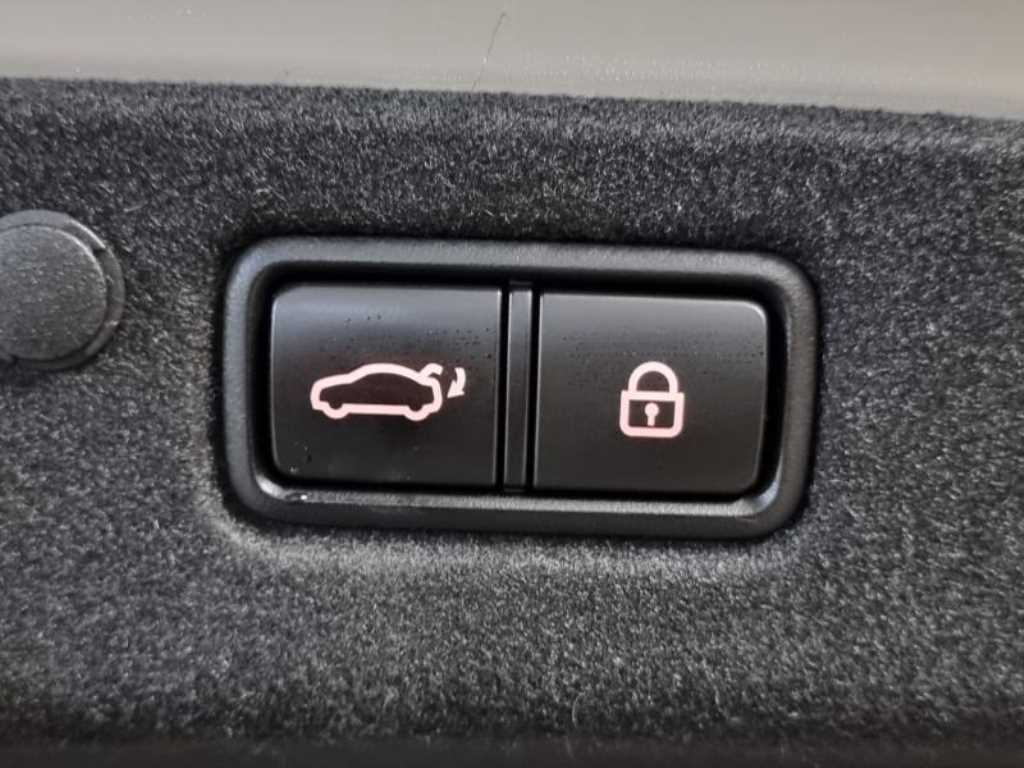 HYUNDAI Grandeur - Vista 6