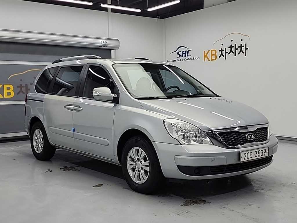 KIA Carnival - Vista 4