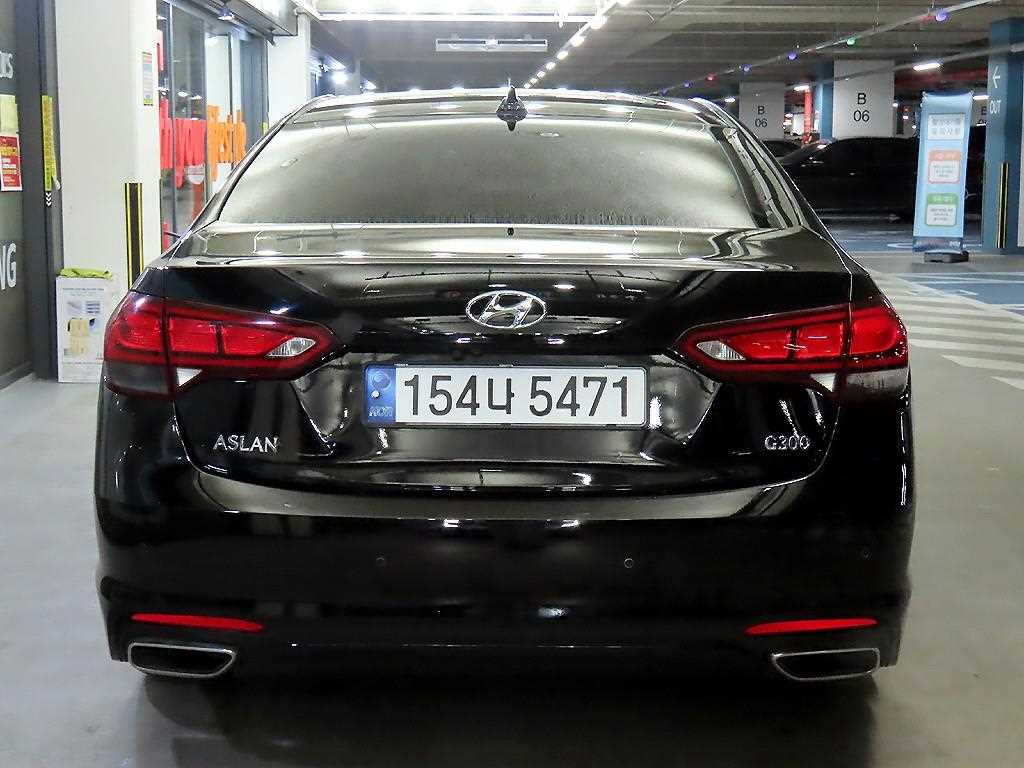 HYUNDAI Aslan - Vista 5