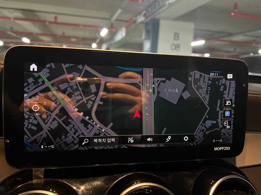 Mercedes Benz GLC Class - Vista 8