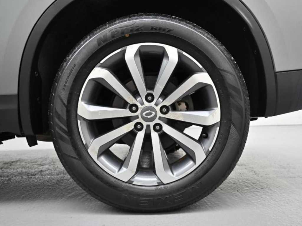 SAMSUNG QM6 - Vista 5