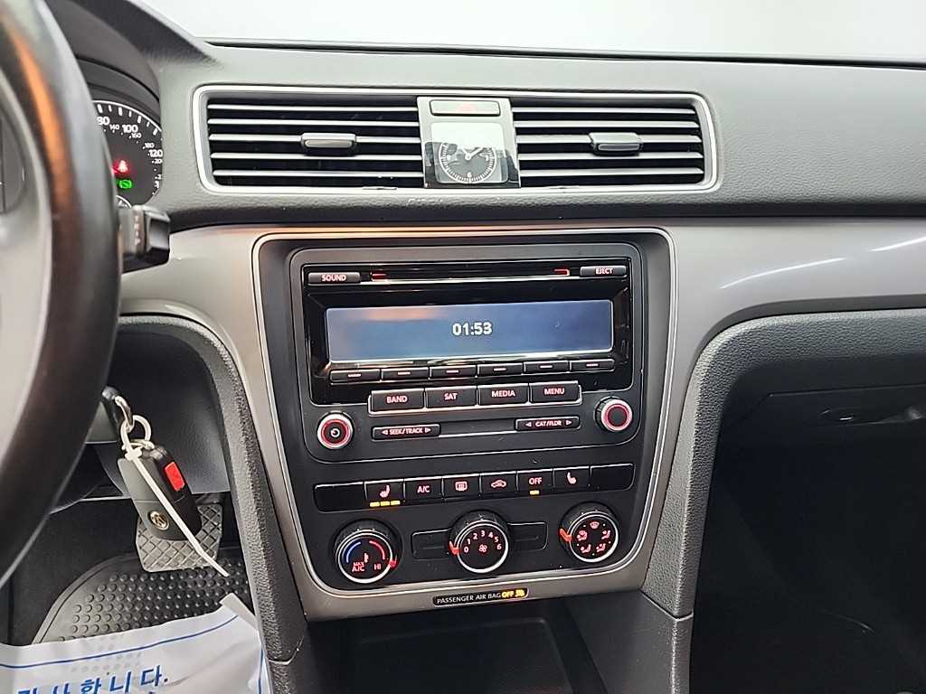 Volkswagen Passat - Vista 10