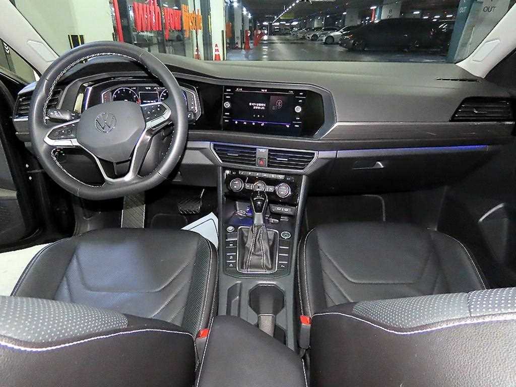 Volkswagen Jetta - Vista 10