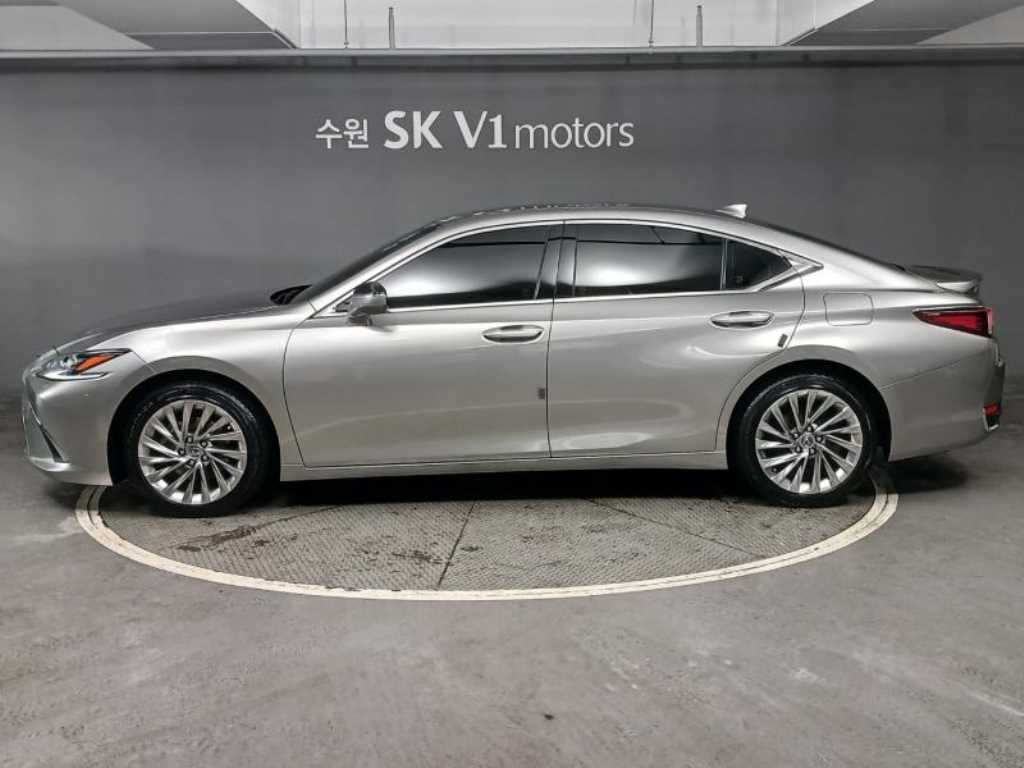 Lexus ES - Vista 4
