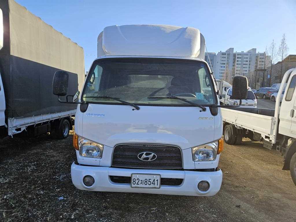 medium and large cargo truck - Vista 2