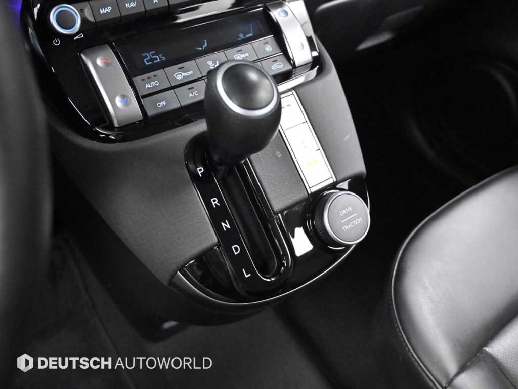 HYUNDAI Casper - Vista 9