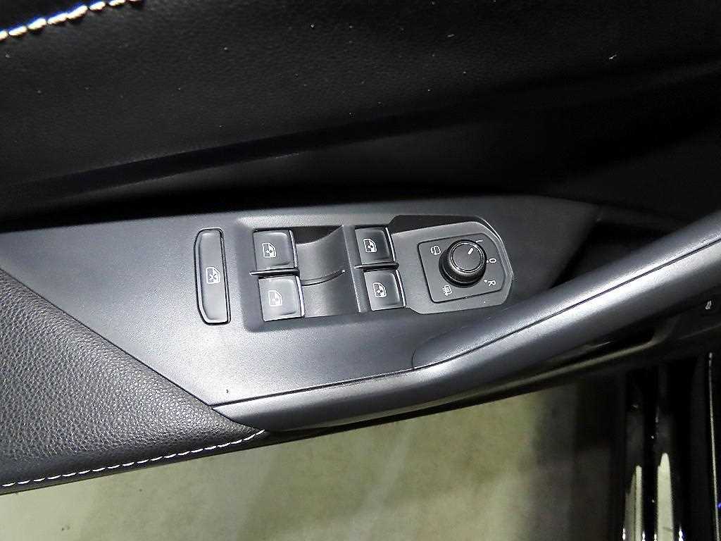 Volkswagen Jetta 2023 Negro - Importación desde Corea - HF Imports Iquique - Foto 13