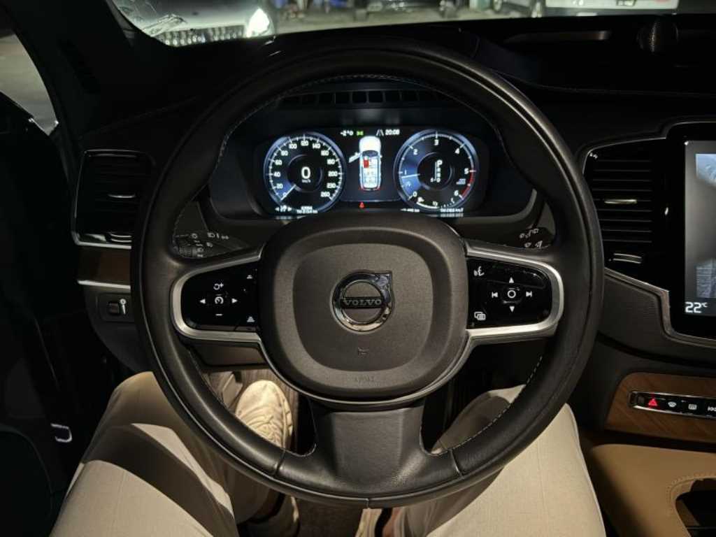 Volvo XC90 - Vista 5