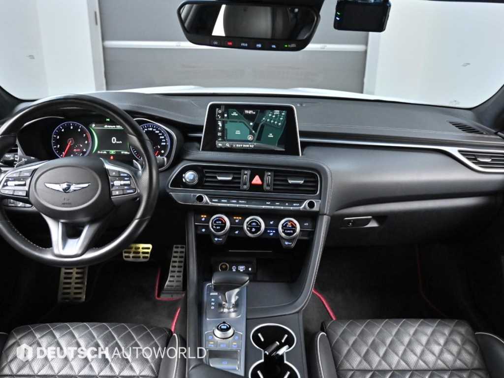 Genesis G70 - Vista 7