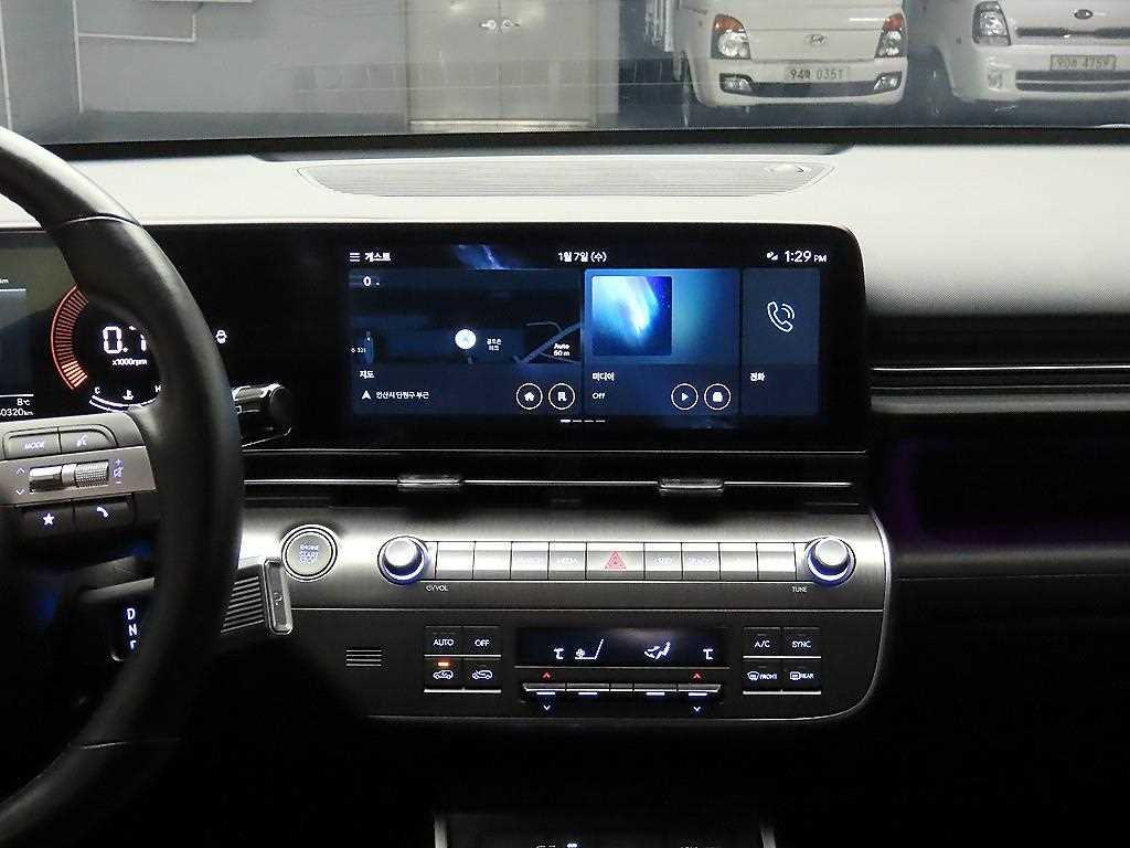 HYUNDAI Kona - Vista 9