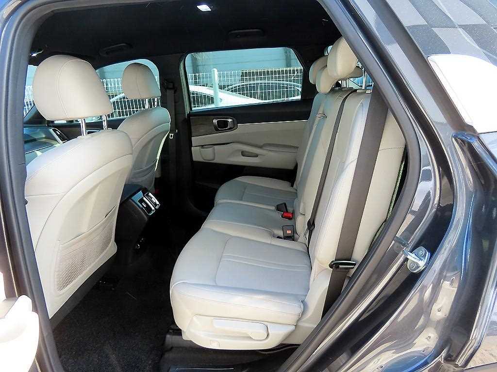 KIA Sorento - Vista 6